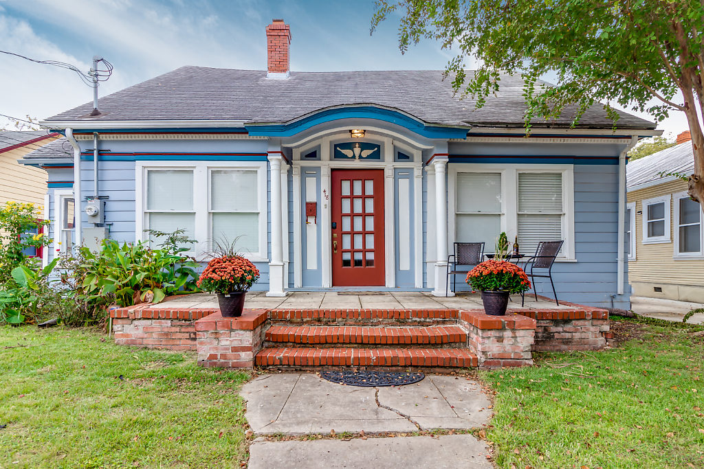 Property main image